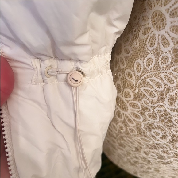 ATHLETA Mendocino Quilted Belted Light Puffer Coat Color Magnolia White Size XS - Picture 13 of 16